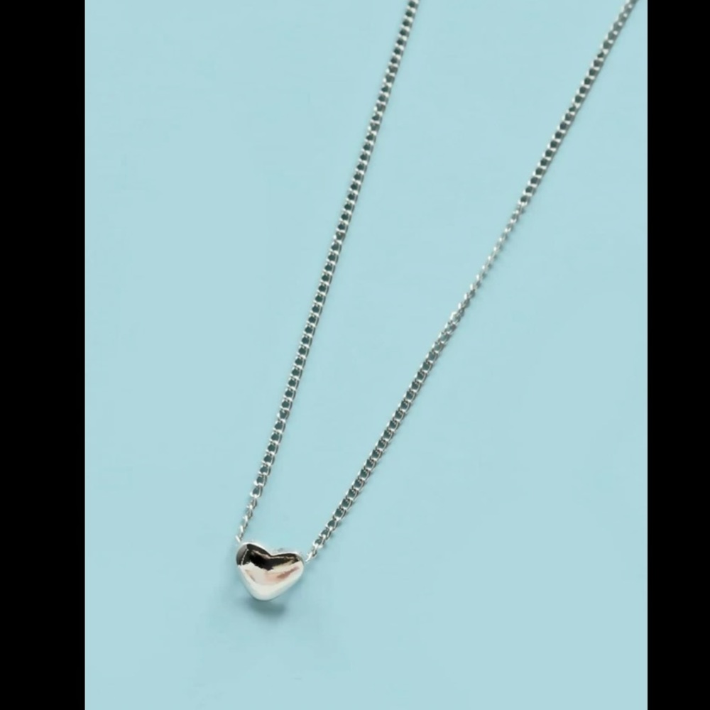GIRLS SILVER HEART PENDANT NECKLACE